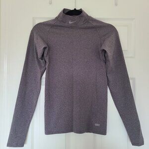 Nike Long Sleeve Mock Neck XS